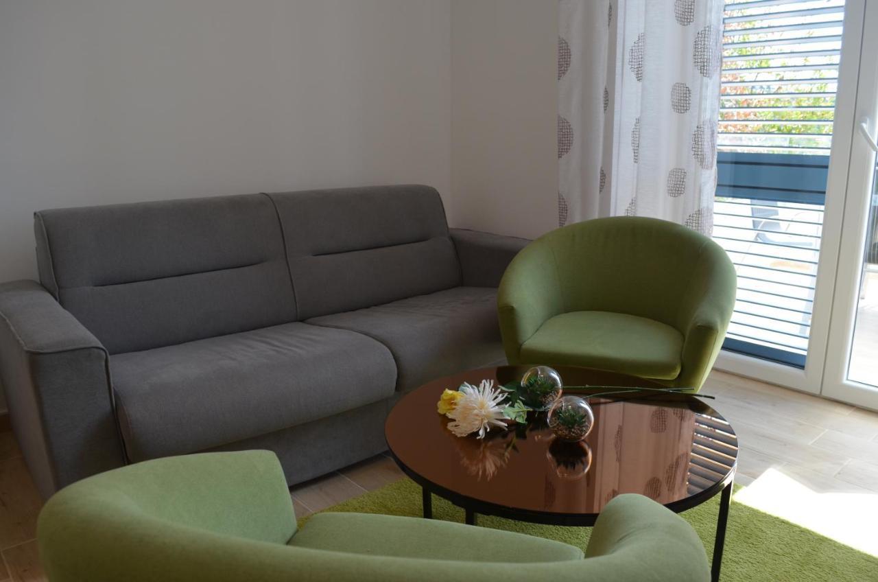 Apartments Korina Crikvenica Bagian luar foto