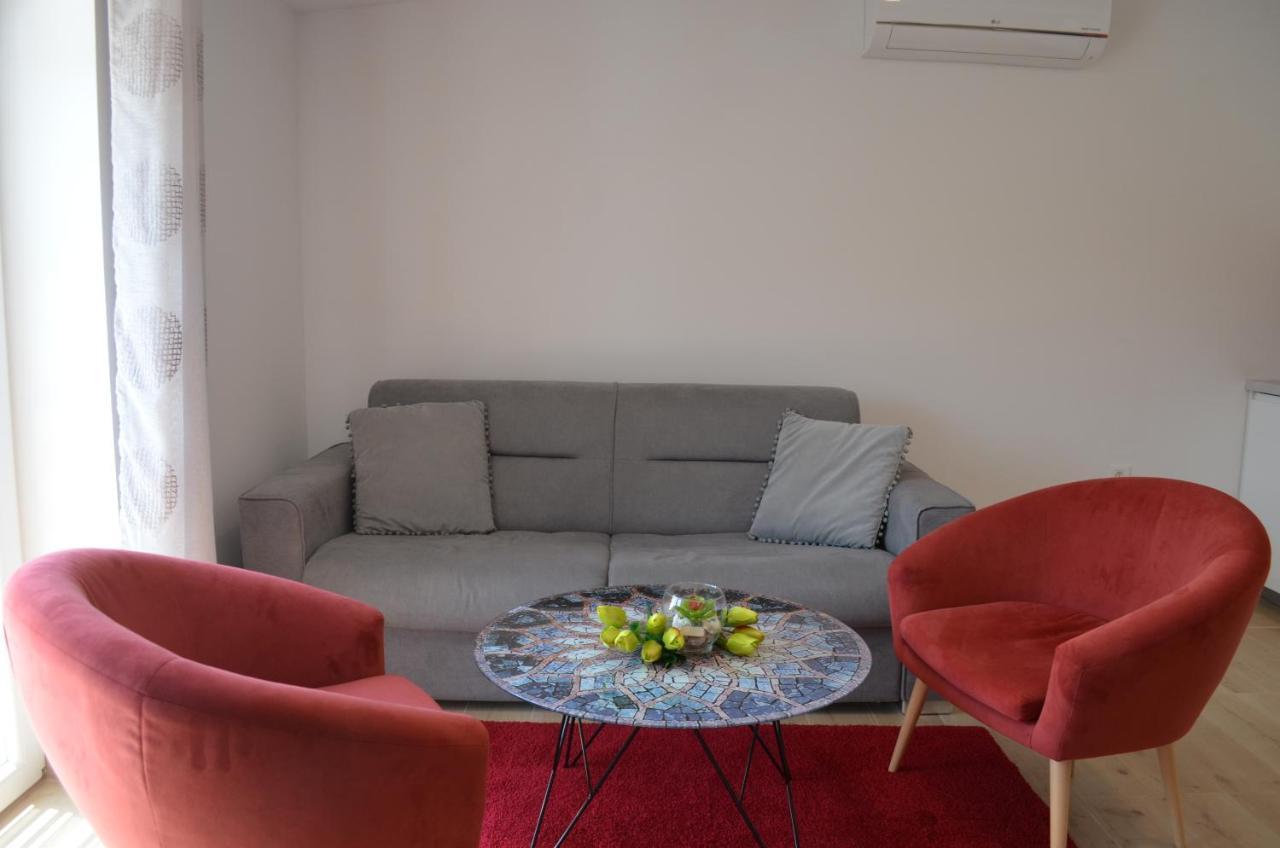 Apartments Korina Crikvenica Bagian luar foto
