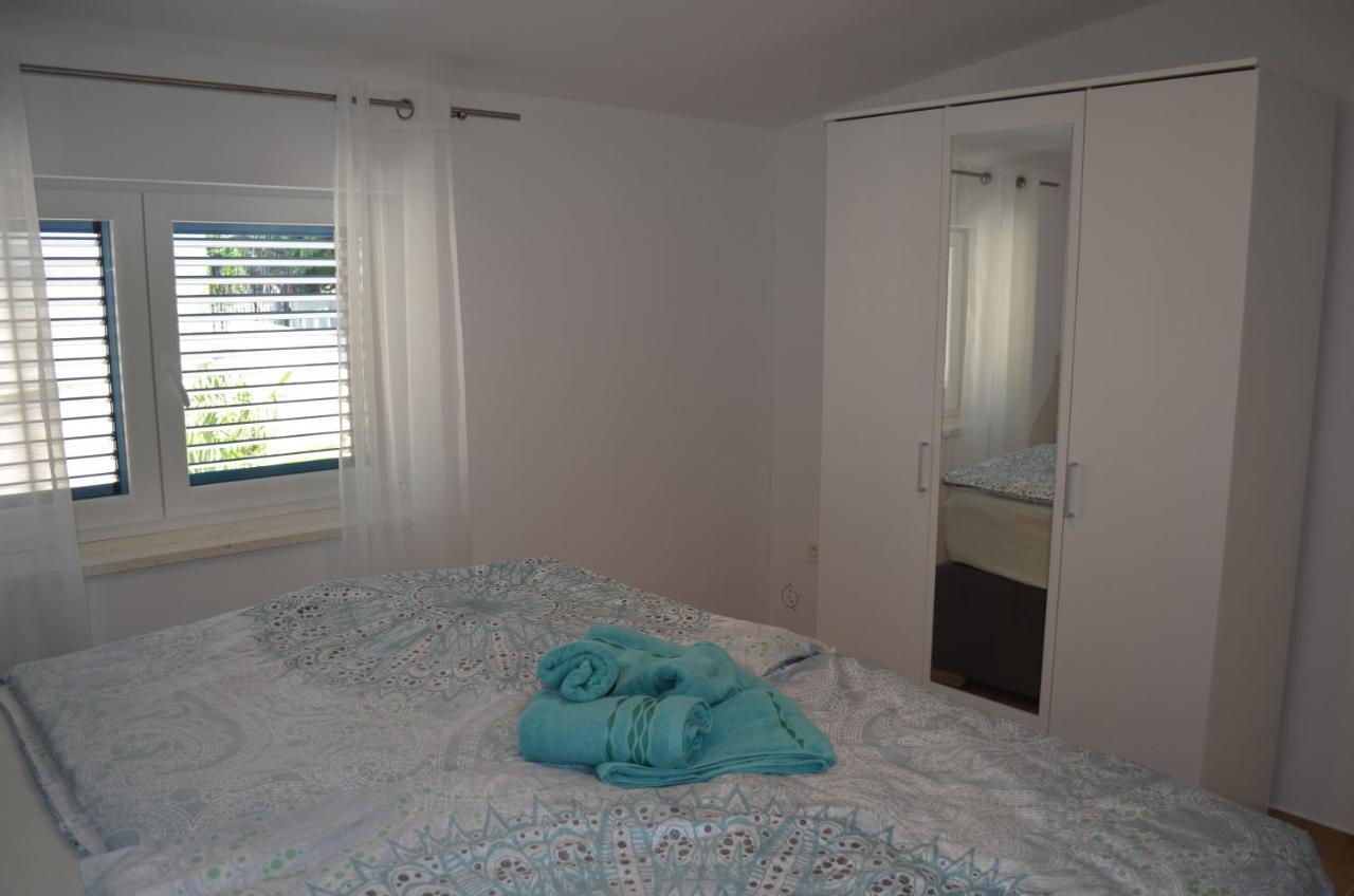 Apartments Korina Crikvenica Bagian luar foto