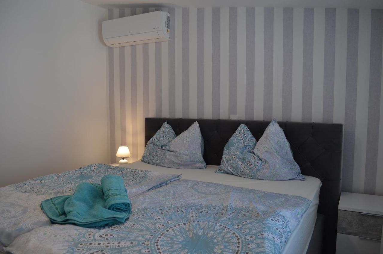Apartments Korina Crikvenica Bagian luar foto
