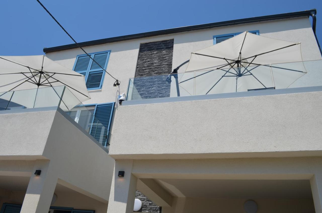 Apartments Korina Crikvenica Bagian luar foto